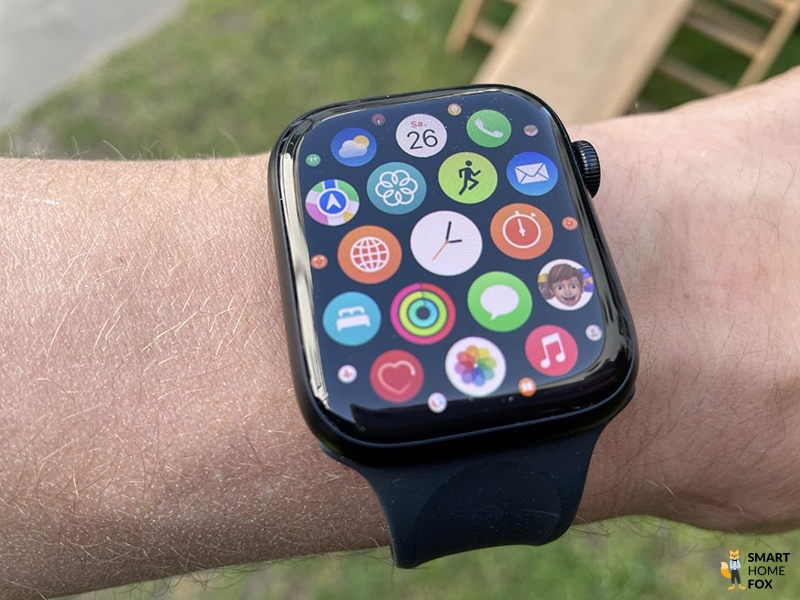 You can see the apps on the Apple Watch 7.